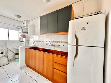 Apartamento com 2 quartos e 53m² para alugar em São Sebastião, Porto Alegre. - Photo 2