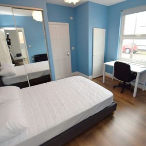 Delapre Street, Far Cotton, Northampton, NN4 - Photo 2