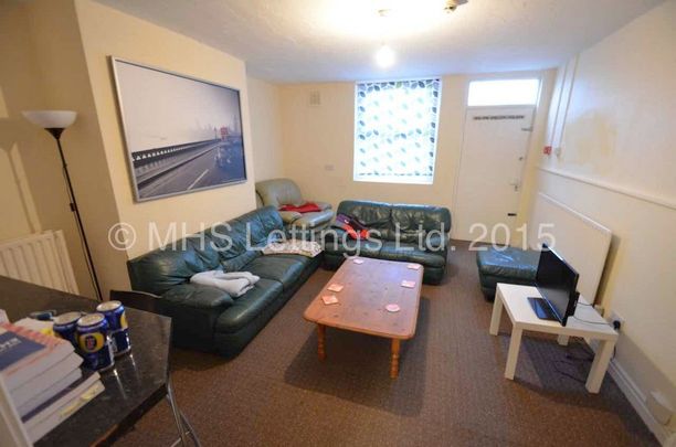 8 Bedroom Mid Terraced House for rent in Ash Grove - Photo 1