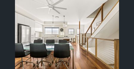 Superb Parkland Location – Superb Townhouse – Superb Furnishings! - Photo 4