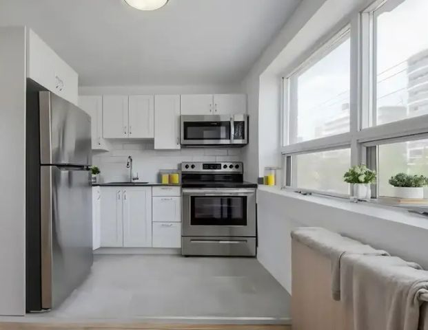 391 Sherbourne Street | 391 Sherbourne Street, Toronto - Photo 1