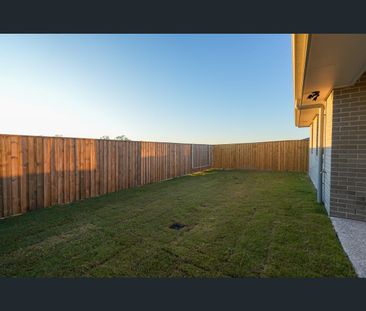 7 Daisy Street, Ripley, Qld 4306 - Photo 6