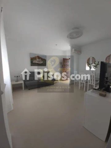 Piso en alquiler en Calle de la Victoria - Photo 3