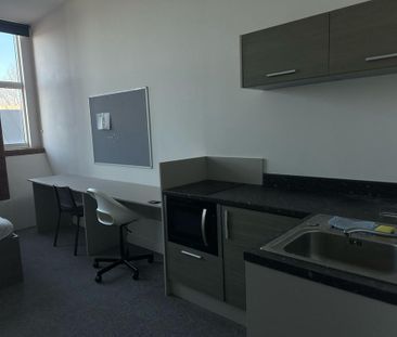 Studio to rent - Photo 5