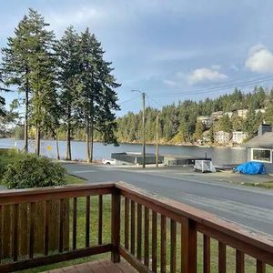 3BR LAKE VIEW Furnished Home for Rent NOVEMBER 1st - Photo 2