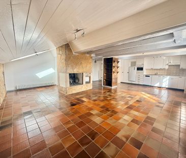 Appartement atypique à Montfaucon - Photo 1