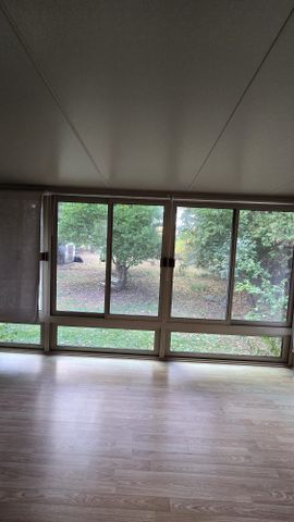 For Lease - 535 Enfield Road, Burlington, Ontario - Photo 2