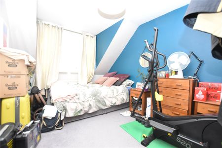 Burgoyne Road, London, SE25 - Photo 3