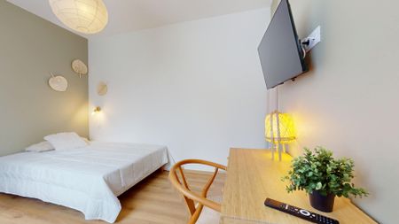 MALON Roommate 5 Bedrooms at Saint Etienne - Photo 3