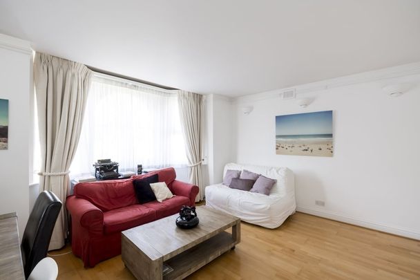 2 bedroom flat to rent - Photo 1