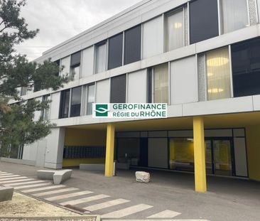 Small furnished studio of about 21m2 - Photo 6