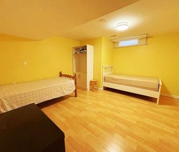 For Lease - 96 Morisot Avenue, Vaughan, Ontario - Photo 6