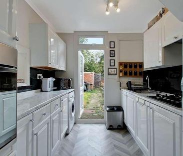 Adderley Road, Harrow Weald, HA3 - Photo 2