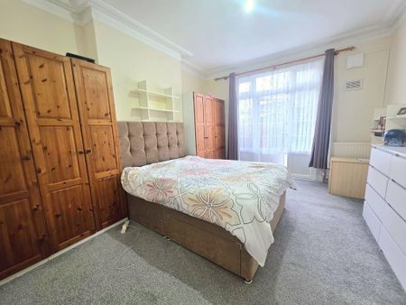 1 bedroom ground floor flat to rent - Photo 2