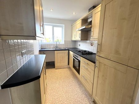 2 bedroom terraced house to rent - Photo 3