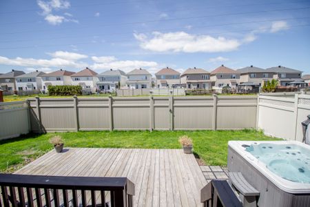 For Lease - 107 Vallier Way, Orleans - Cumberland and Area, Ontario - Photo 5