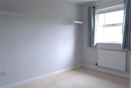 2 bedroom end of terrace house to rent - Photo 4