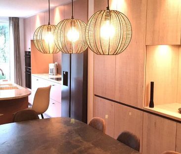 Woning te huur in Brasschaat voor € 2.500 met 2 slaapkamers - Foto 1