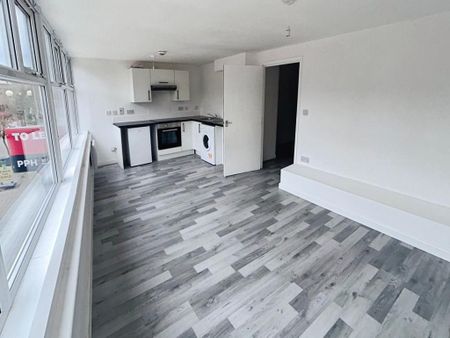 1 bedroom apartment to rent - Photo 2