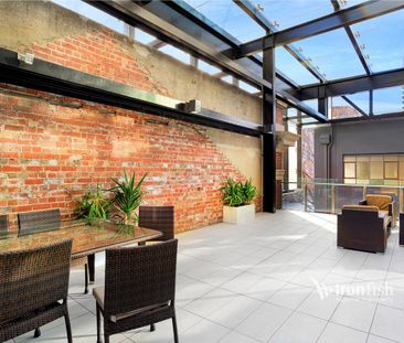 THE NEW YORK SIDE OF TOWN - Photo 6