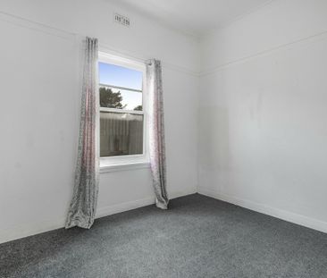 10 Ashgrove Street, DEVONPORT - Photo 5