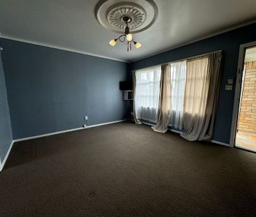 2 Bedrooms plus Conservatory - Photo 2