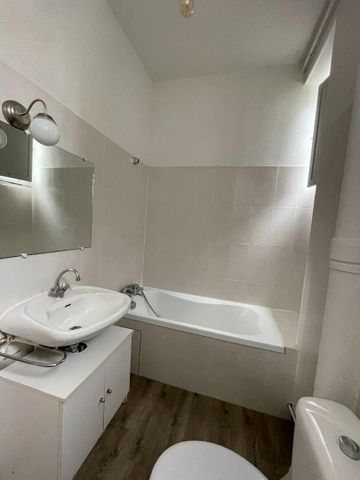 Location Appartement 2 pièces 47m² - Photo 5
