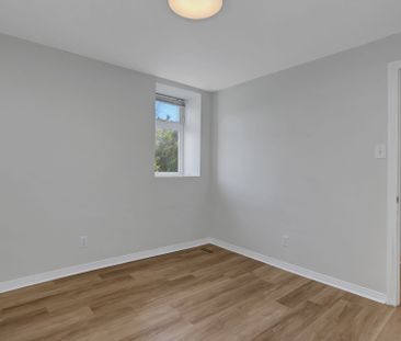 For Lease - 504 Hilson Avenue, Westboro - Hampton Park, Ontario - Photo 4