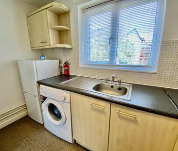 1 bedroom flat to rent - Photo 6