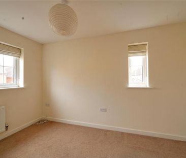 4 bedroom semi-detached house to rent - Photo 4