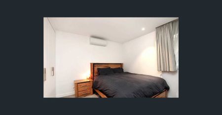 Spacious Townhouse in the Heart of Richmond! - Photo 2