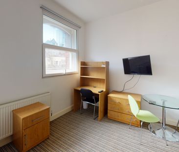 Student Properties to Let - Photo 2
