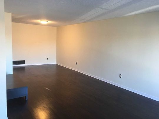 For Lease - 162 Edmonton Drive Unit# Upper, Toronto, Ontario - Photo 1