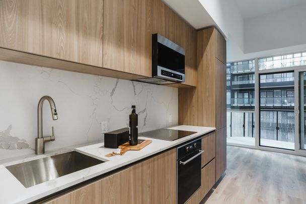 For Lease - 110 Broadway Avenue Unit# 607, Toronto, Ontario - Photo 1