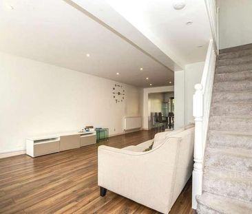 Verwood Road, Harrow, HA2 - Photo 1