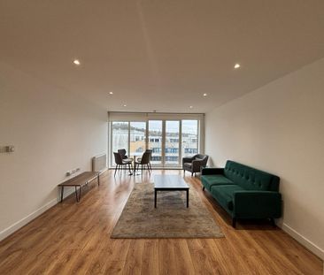 2 bedroom apartment to rent - Photo 5