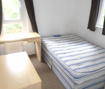 4 bedroom house to rent - Photo 1