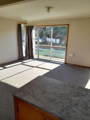 Ready to move in - Sunny 2 Bedroom in Belleknowes - Photo 1