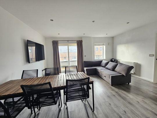 Room in a Shared Flat, Arundel House, E17 - Photo 1