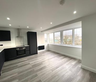 2 bedroom flat to rent - Photo 2