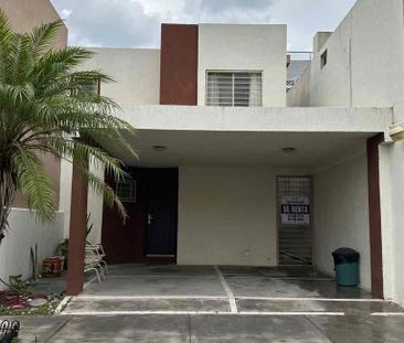 CASA EN RENTA - Residencial San Benito de Lago. Avenida Rómulo Garza. - Photo 5