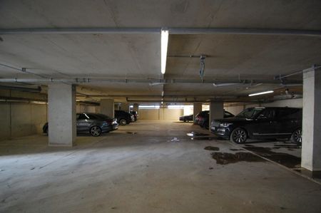 49 Station Road, 49 Station Road, Gerrards Cross,SL9 - Photo 4