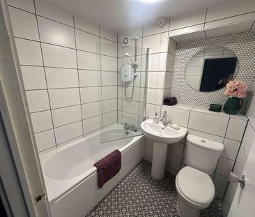 Elmvale Row, Glasgow, G21 - Photo 1