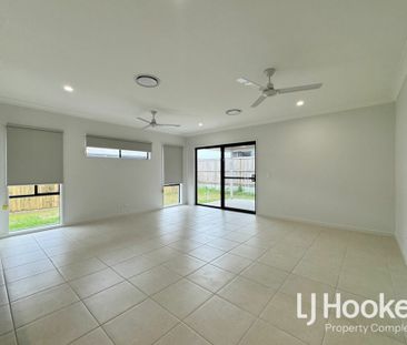 Brand New in Birnam Views - Ducted Air Conditioning - 2 x Living Zones - Photo 2