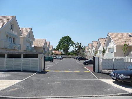 Location Appartement 2 pièces 39m² EYSINES 33320 - Photo 4