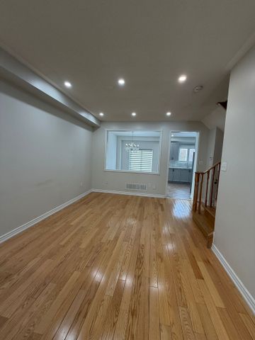 For Lease - 10 Birdsongs Street, Richmond Hill, Ontario - Photo 2