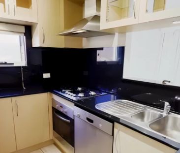 3B2B-third room - Photo 4