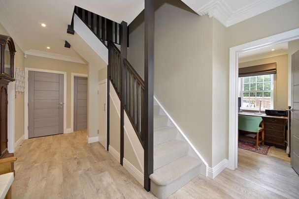 3 bedroom semi-detached house to rent - Photo 1