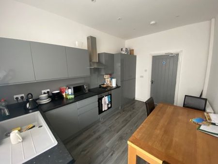 Church Road, Tranmere - Photo 4