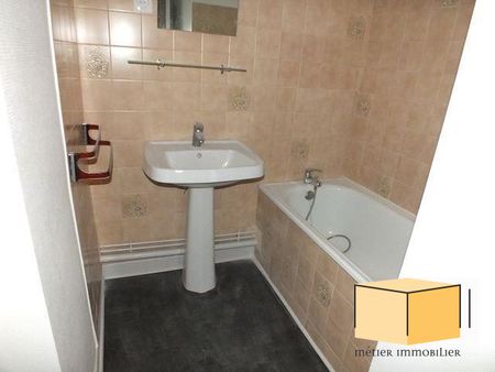Location Appartement 2 pièces 40m² BELLEY 01300 - Photo 4